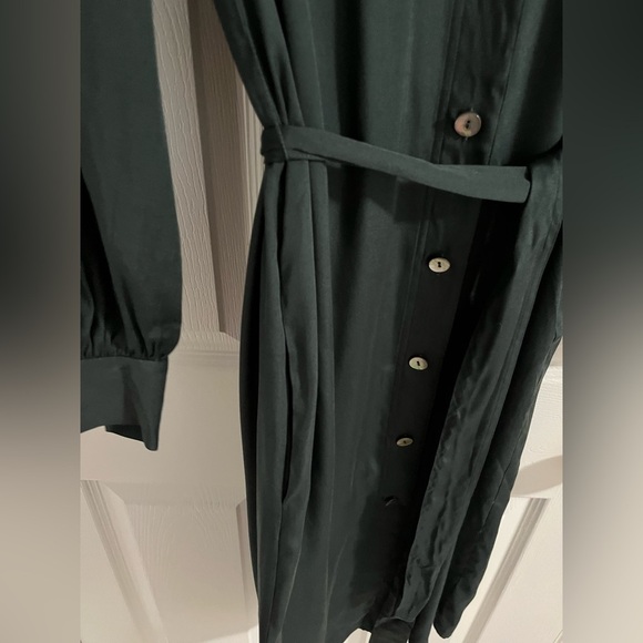 Vince Belted Shirred Silk Twill Dress - Picture 2 of 13